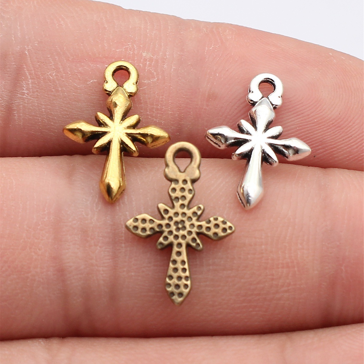WYSIWYG 40pcs 18x12mm 3 Colors - Vintage Fashion Stores review and price
